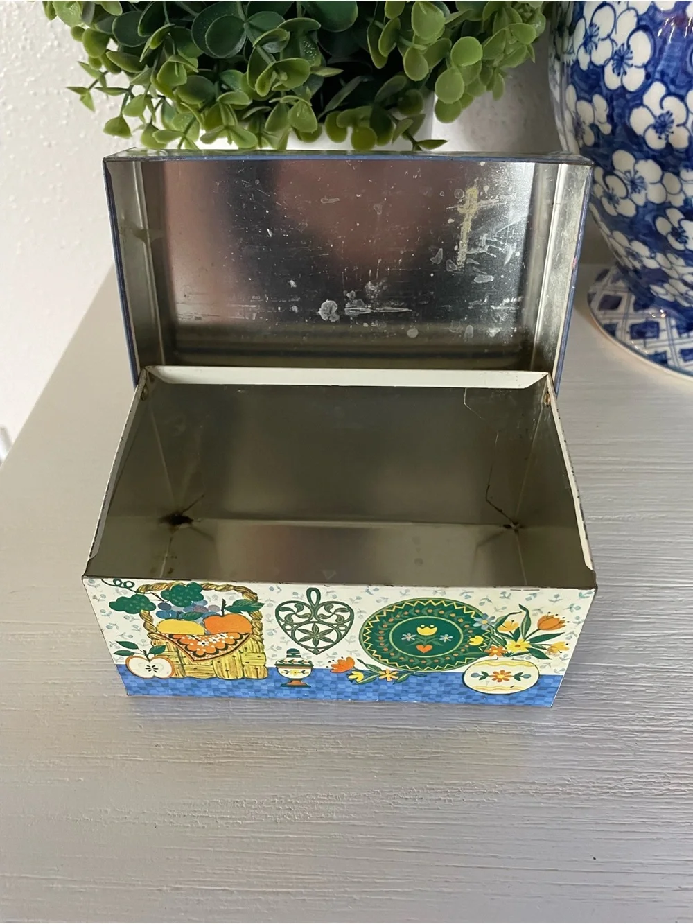 Hallmark (USA) Retro Metal Rectangle ~ Recipe Box ~ Country Farmhouse Fruit